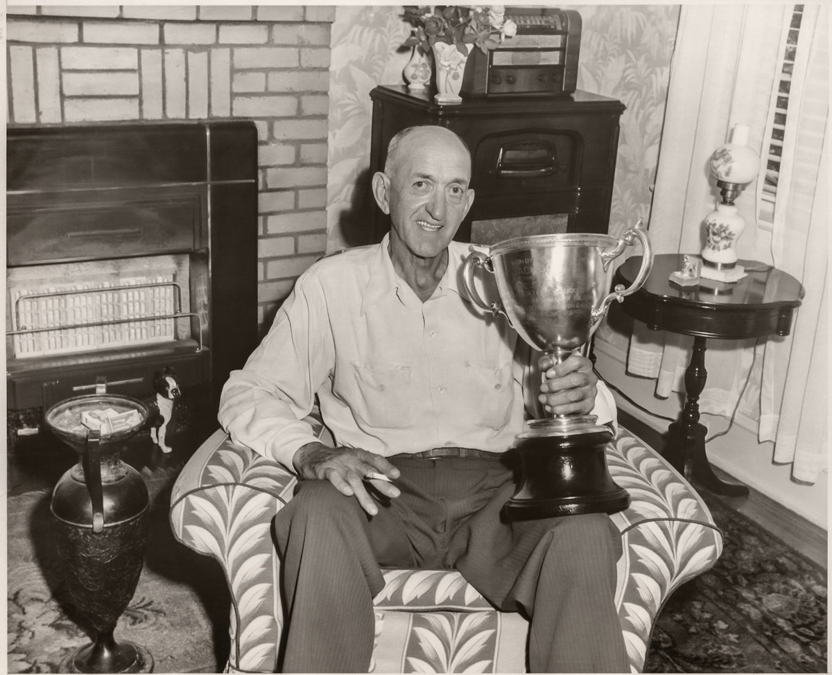 Shoeless Joe Jackson 1917 Type 1 Original Photo PSA/DNA Paul Thompson w/Trophies