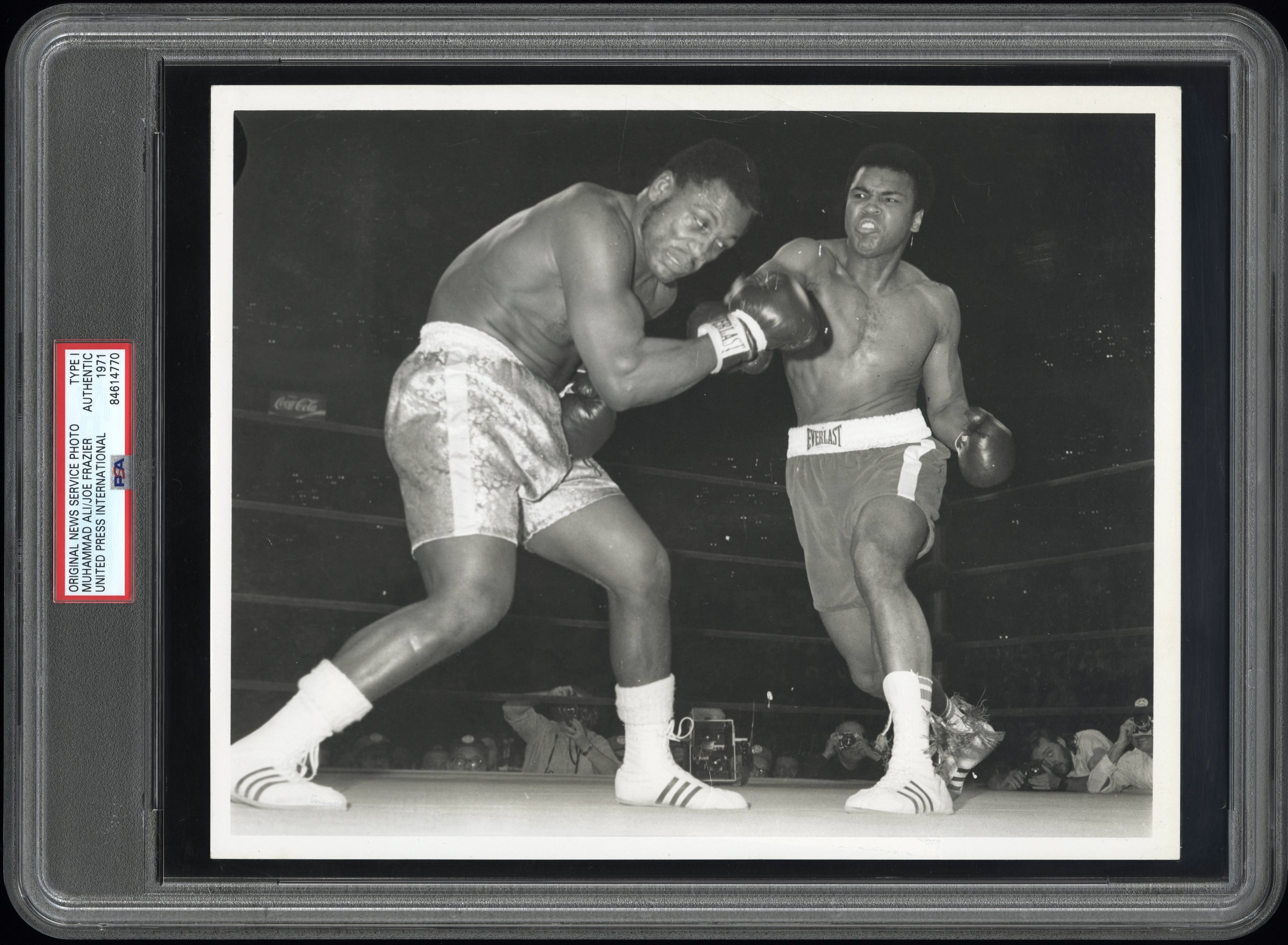 Ali vs Frazier 1971 Fight of the Century Type I Original Photo PSA/DNA