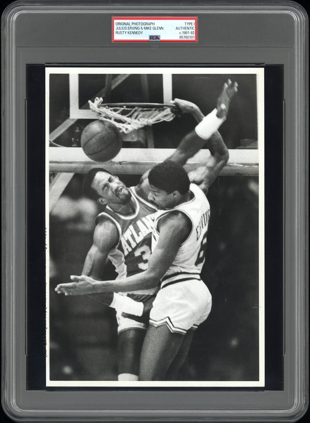 Julius "Dr. J" Erving 1981-82 Thunderous Jam Action Shot Type 1 Original Photo PSA/DNA