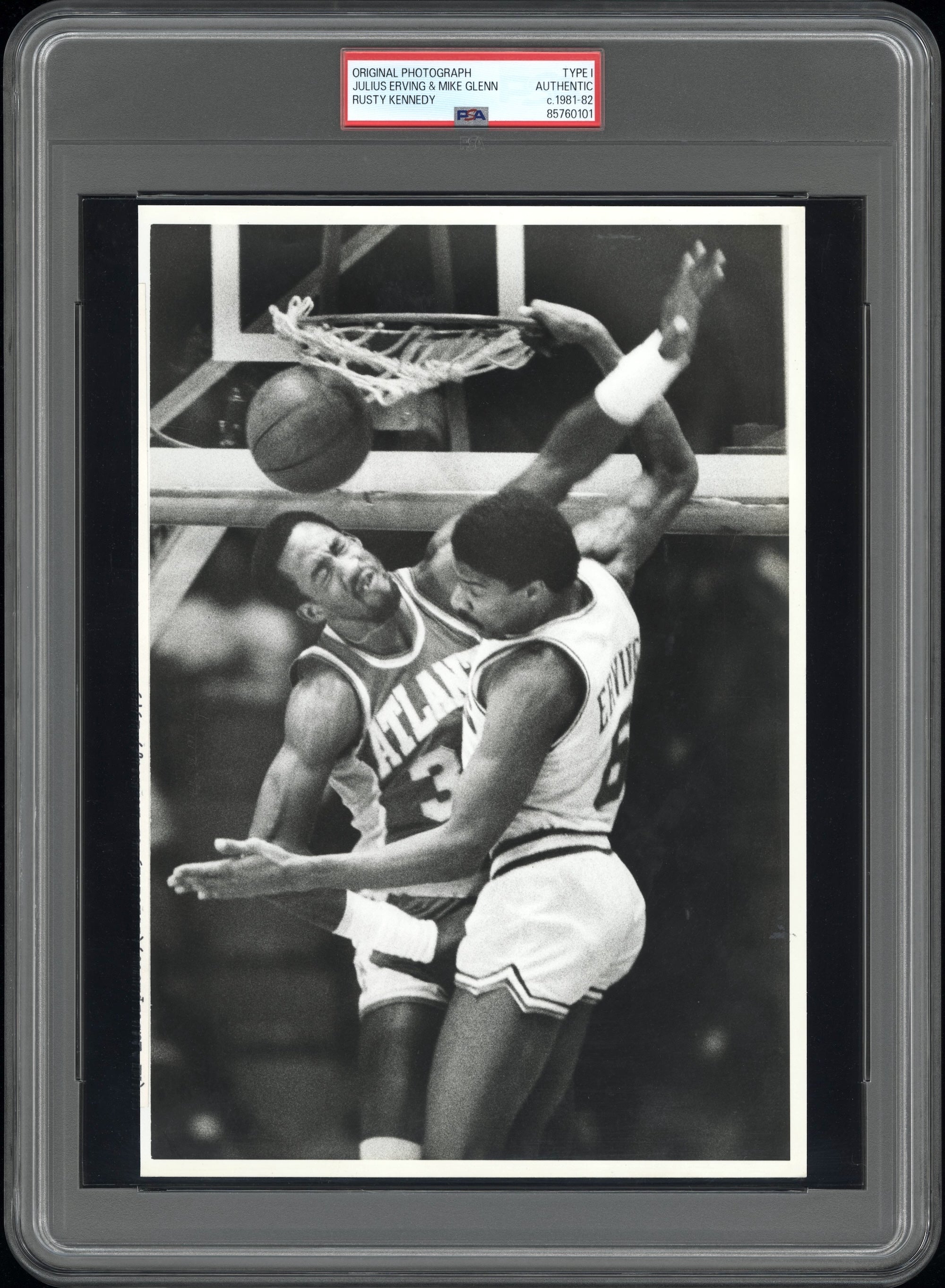 Julius "Dr. J" Erving 1981-82 Thunderous Jam Action Shot Type 1 Original Photo PSA/DNA