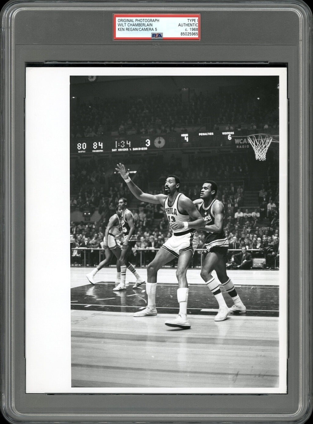 Wilt Chamberlain 1968 76ers vs. Sonics Type 1 Original Photo PSA/DNA Ken Regan