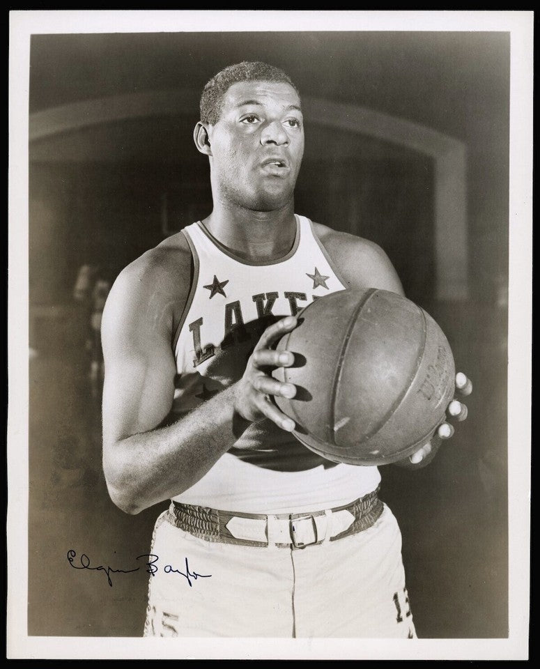 Elgin Baylor 1958 Rookie Minneapolis Lakers Type 1 Original Photo PSA/DNA AUTO