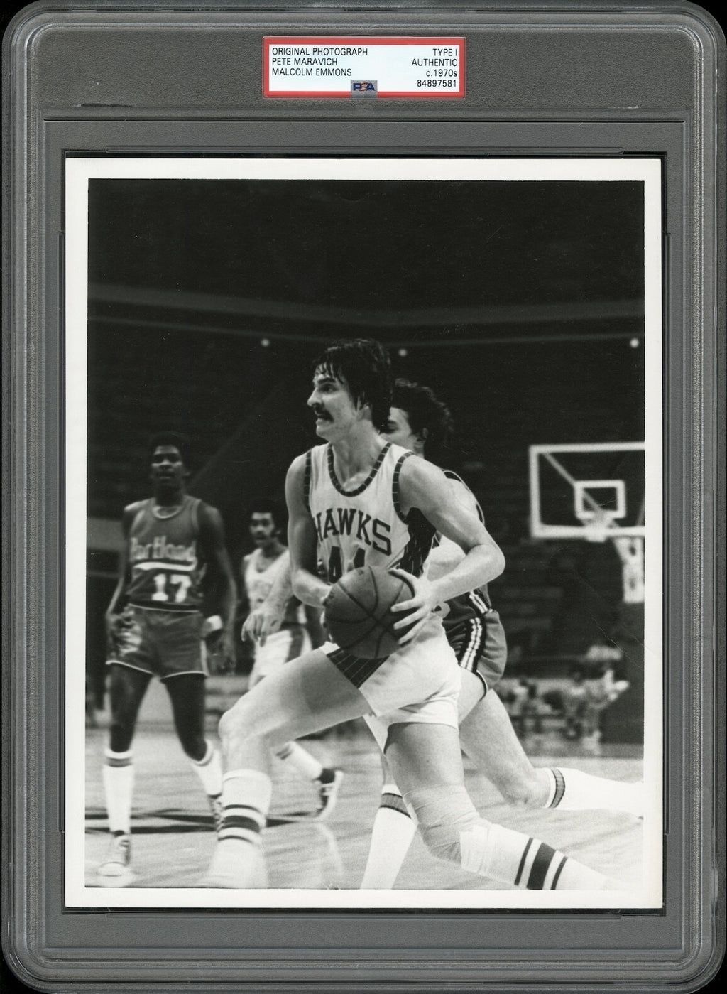 Pete Maravich 1972 Atlanta Hawks Type I Original PSA/DNA Photo Malcolm Emmons